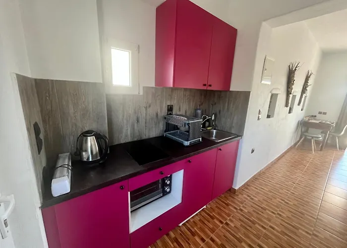 Zafiri Countryside 2 *